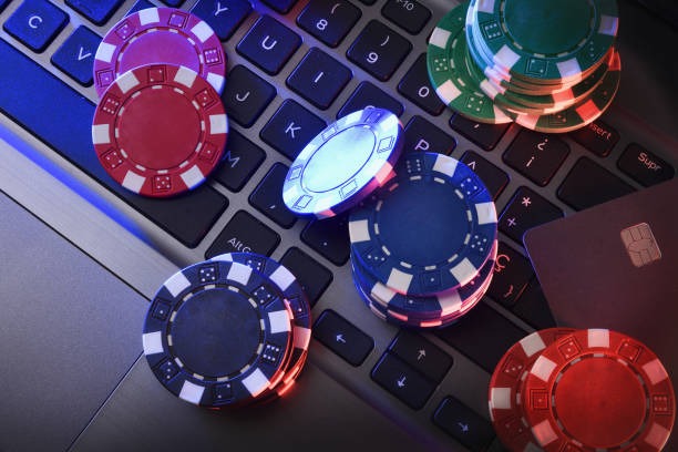 Mobile phone screens showing Speed Blackjack interface on both Android and iOS with live video and betting controls